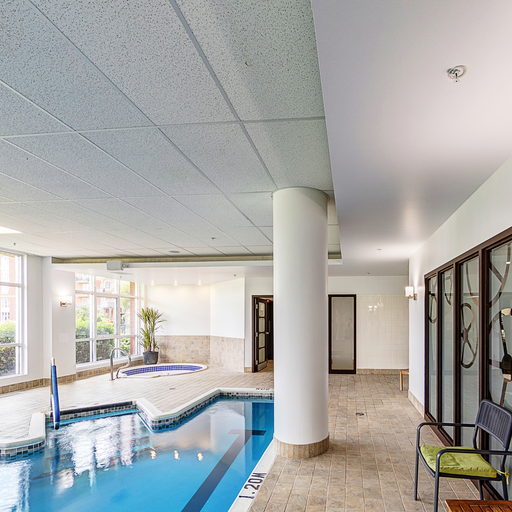 CDT_Résidence La Cité des Tours_Saint-Jean-sur-Richelieu_Piscine